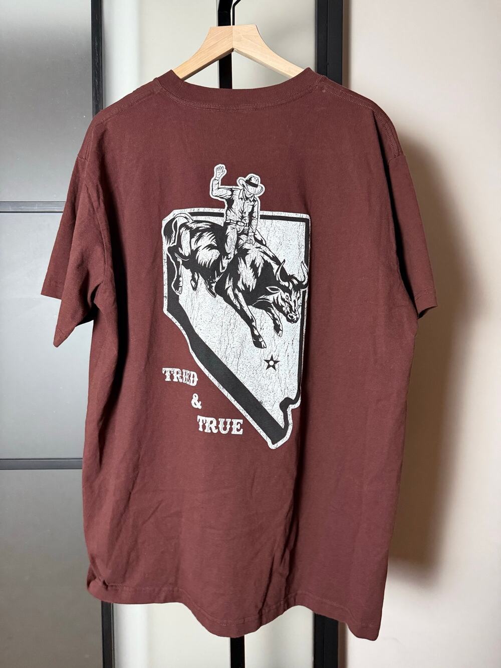 Feature Tried and True Bitter Chocolate Tshirt Size XL